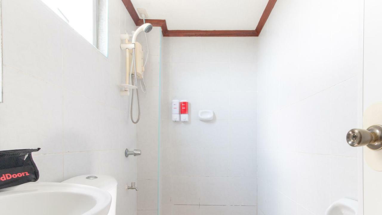 Reddoorz @ Paterno Street Tacloban Hotel Luaran gambar